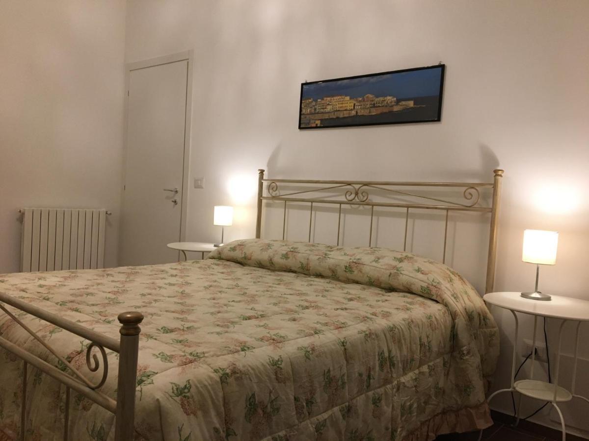 A Casa di Clara Apartment Syracuse Bagian luar foto